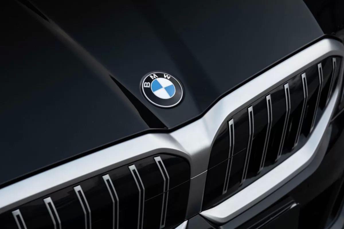 bmw-serie-5-2024-diesel-1995cc