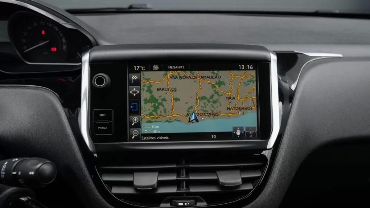peugeot-208-2015-diesel-1560cc