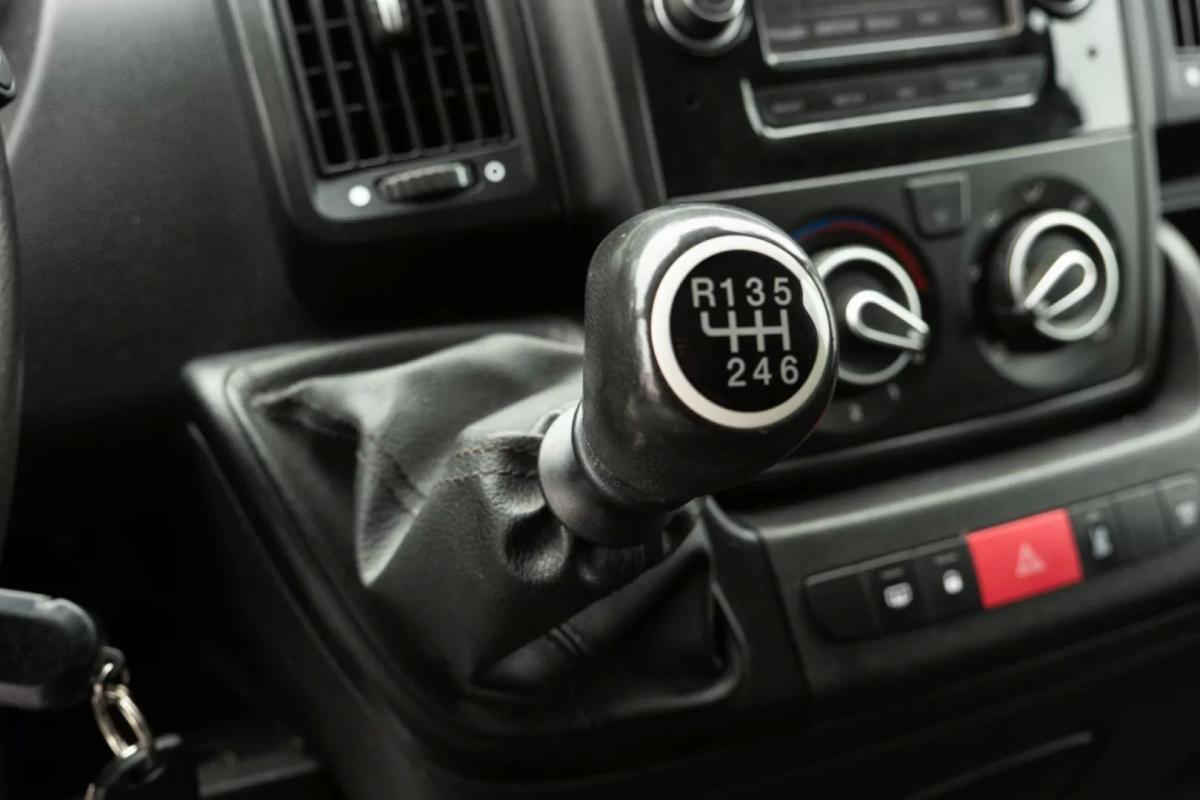peugeot-boxer-2021-diesel-2179cc