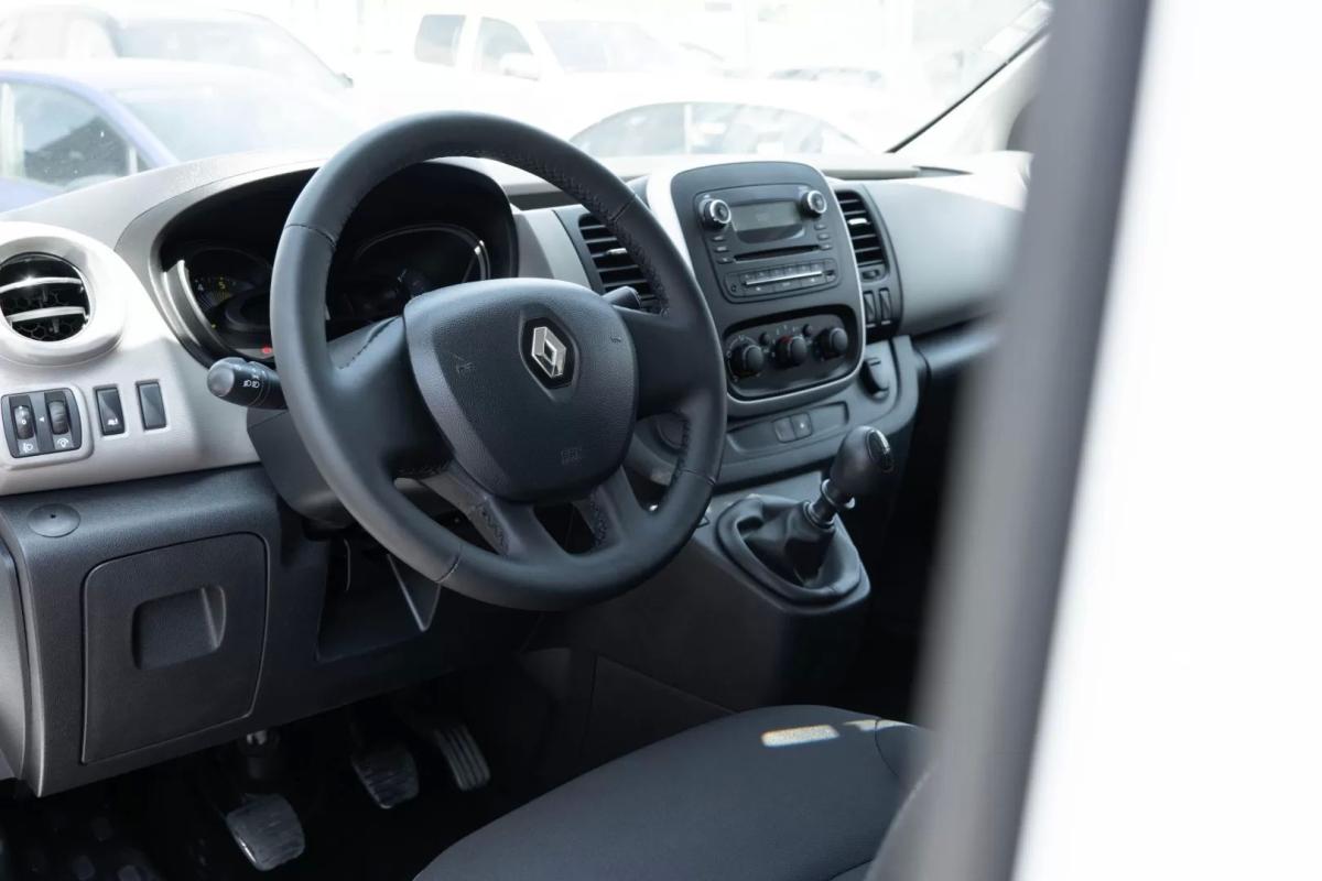 renault-trafic-2016-diesel-1598cc