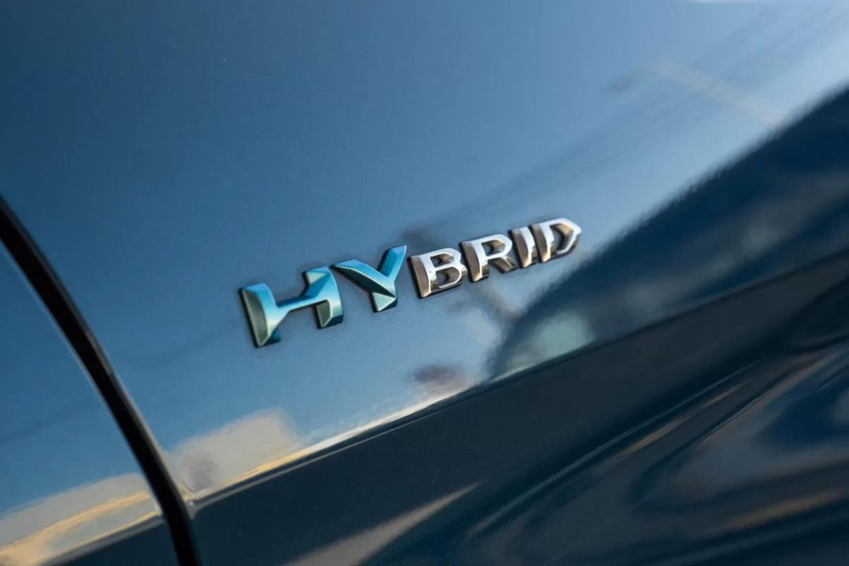 peugeot-3008-2022-hibrido-1598cc