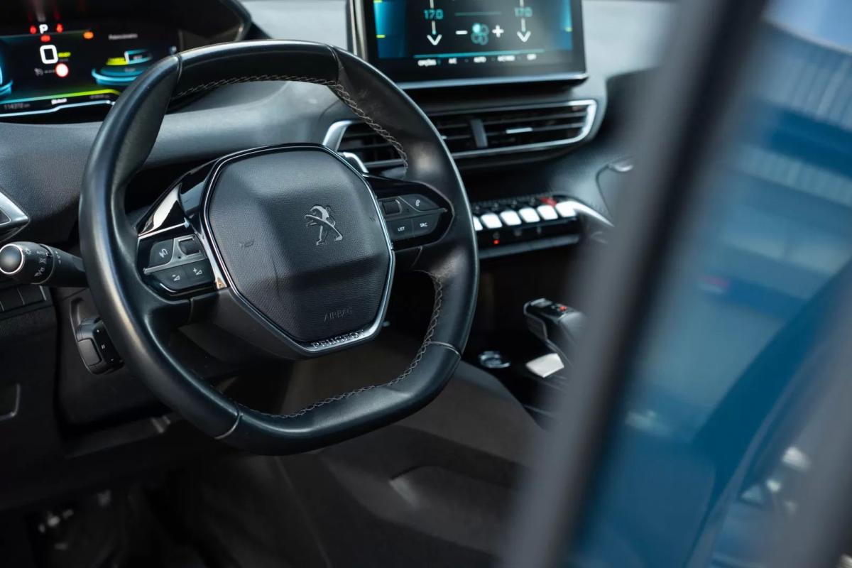peugeot-3008-2022-hibrido-1598cc