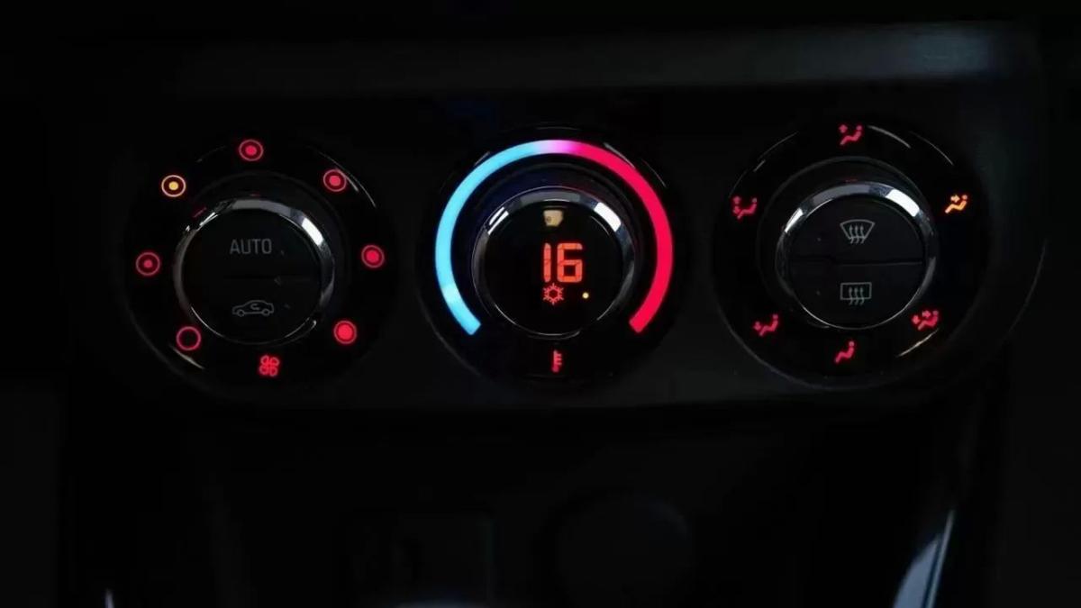 opel-adam-2016-gasolina-1229cc
