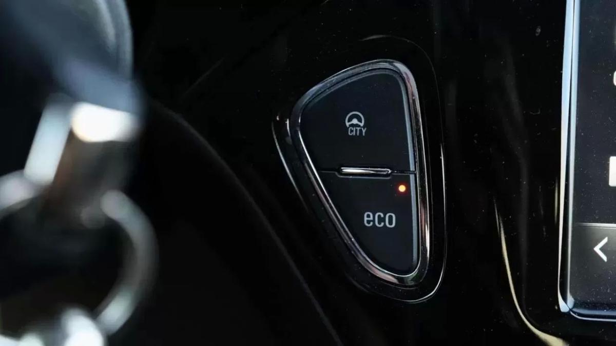 opel-adam-2016-gasolina-1229cc