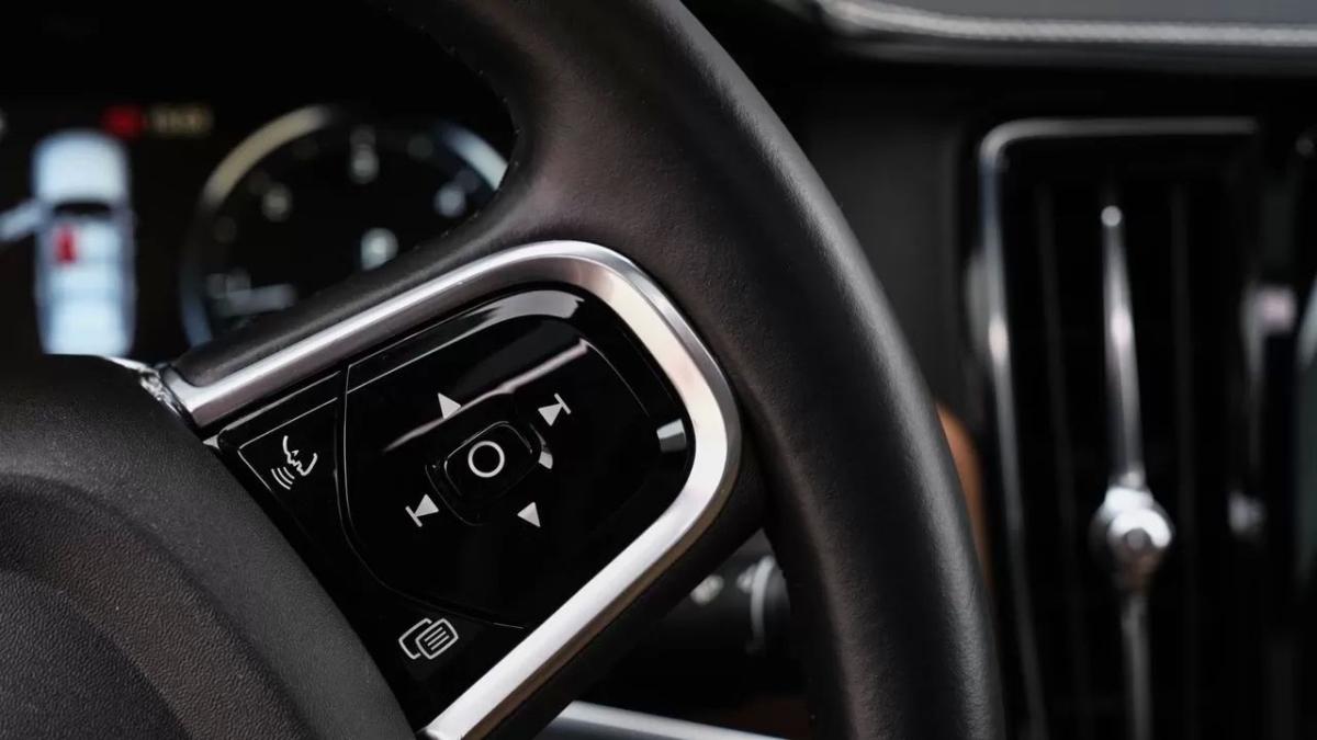 volvo-s90-2016-diesel-1969cc