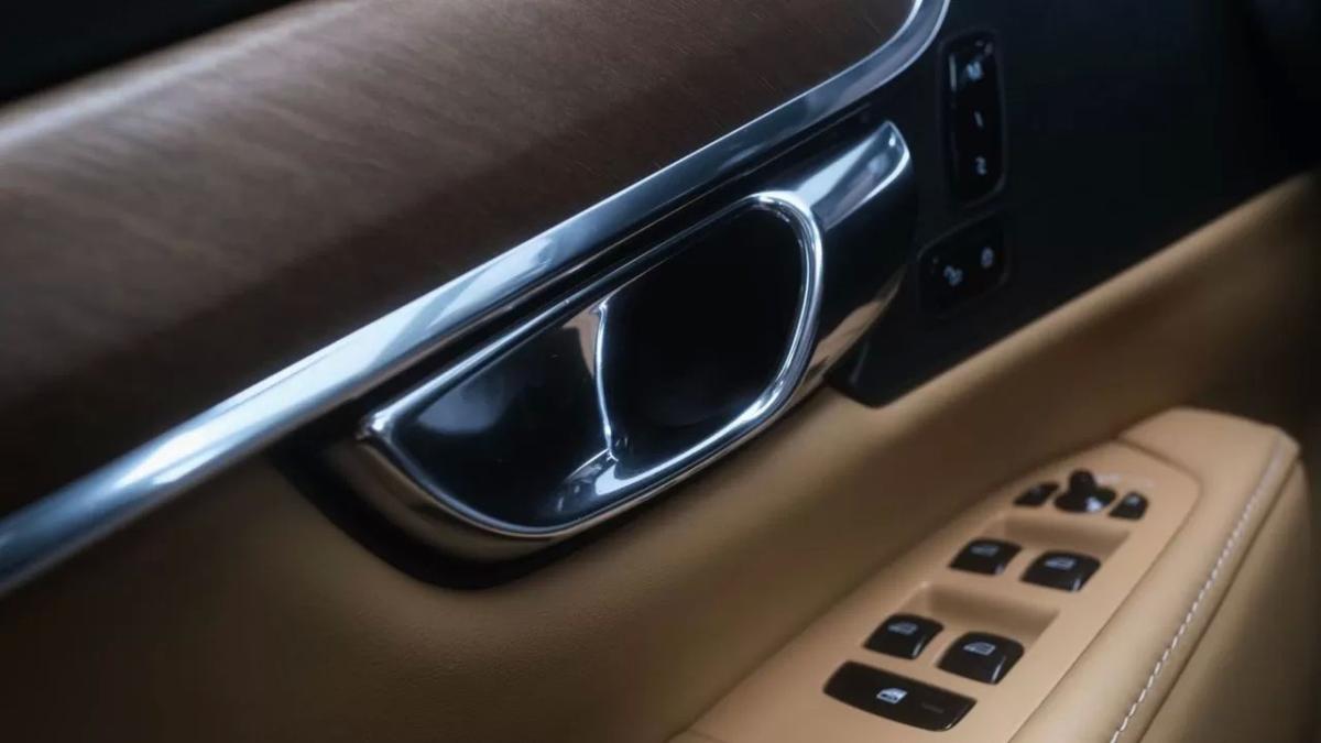 volvo-s90-2016-diesel-1969cc