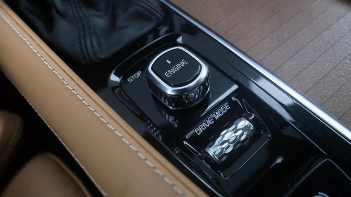 volvo-s90-2016-diesel-1969cc