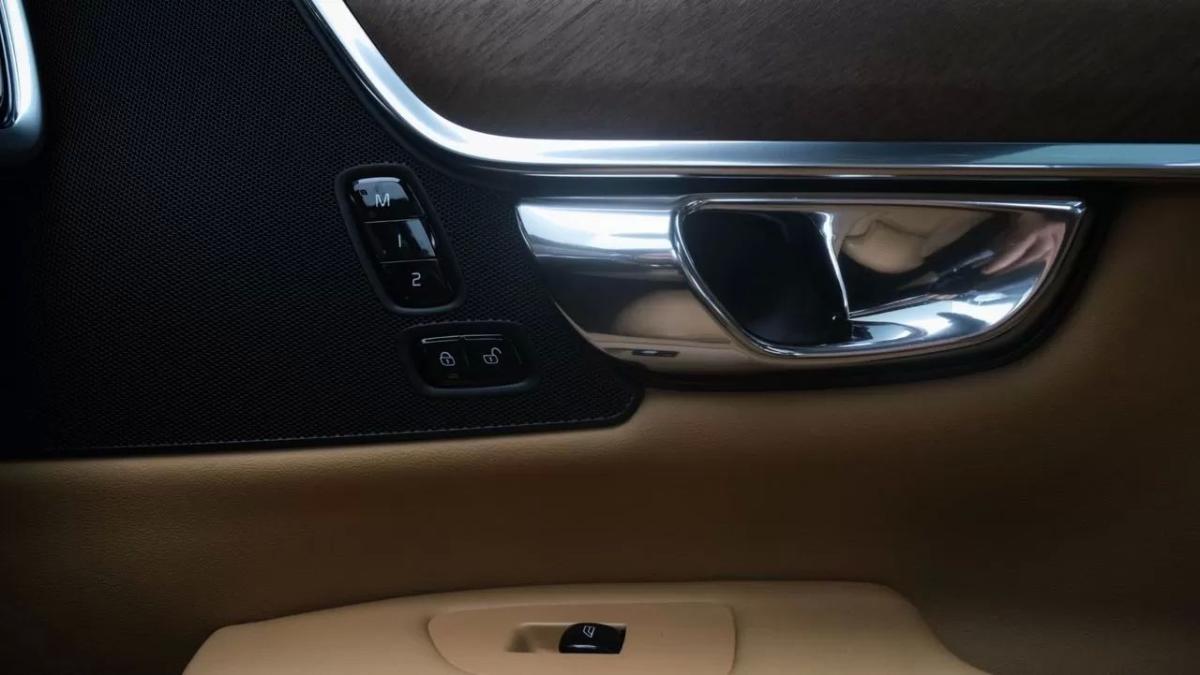 volvo-s90-2016-diesel-1969cc