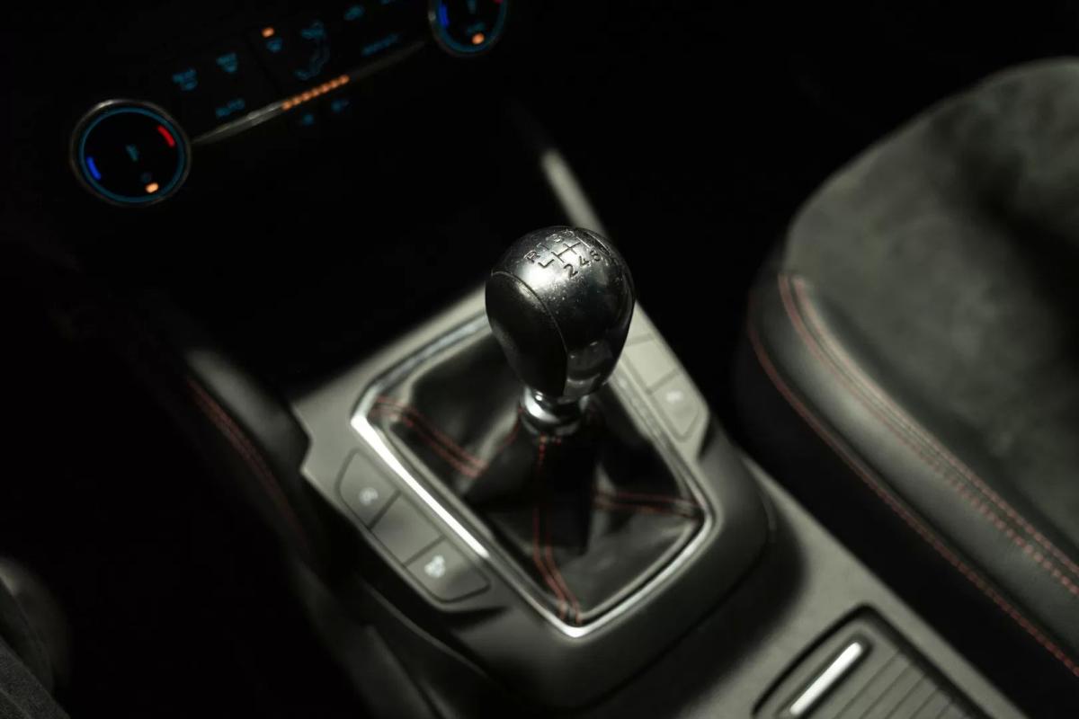 ford-kuga-2023-gasolina-1499cc