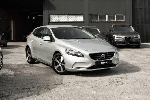 volvo-v40-2013-diesel-1560cc