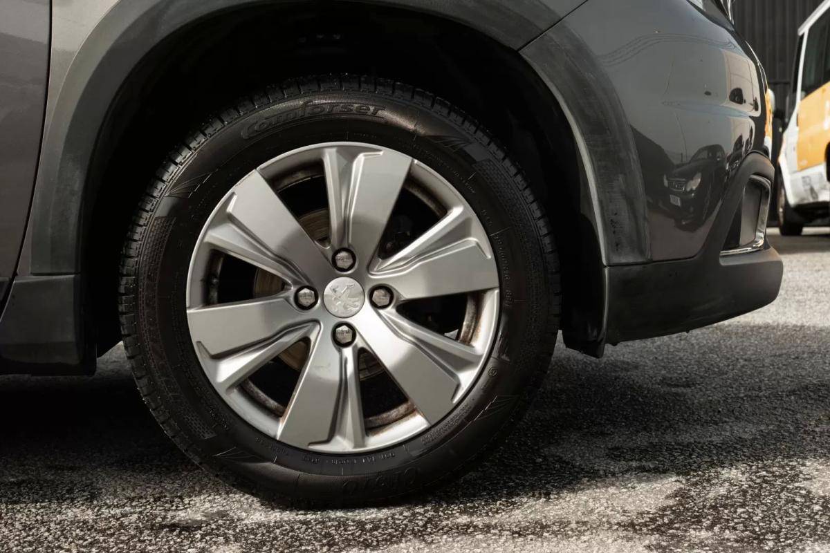 peugeot-2008-2019-gasolina-1199cc