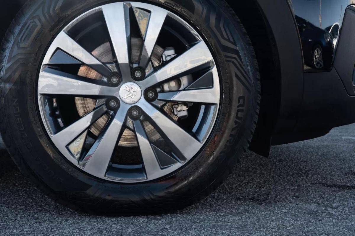 peugeot-5008-2020-gasolina-1199cc