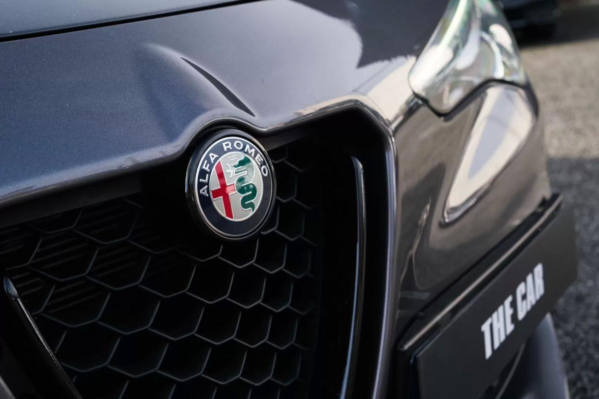 alfa-romeo-stelvio-2019-diesel-2143cc