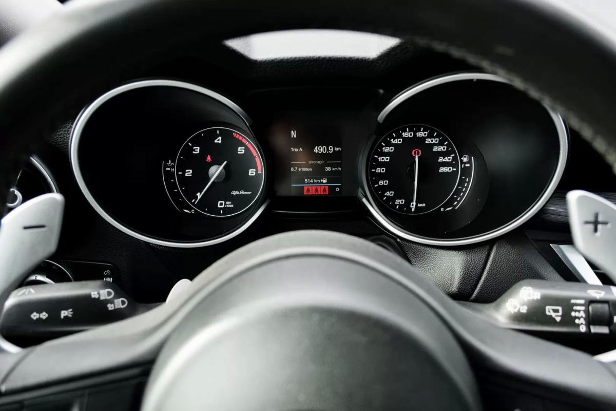 alfa-romeo-stelvio-2019-diesel-2143cc