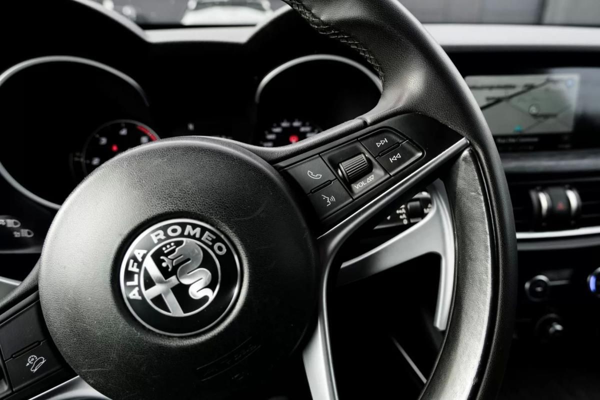 alfa-romeo-stelvio-2019-diesel-2143cc