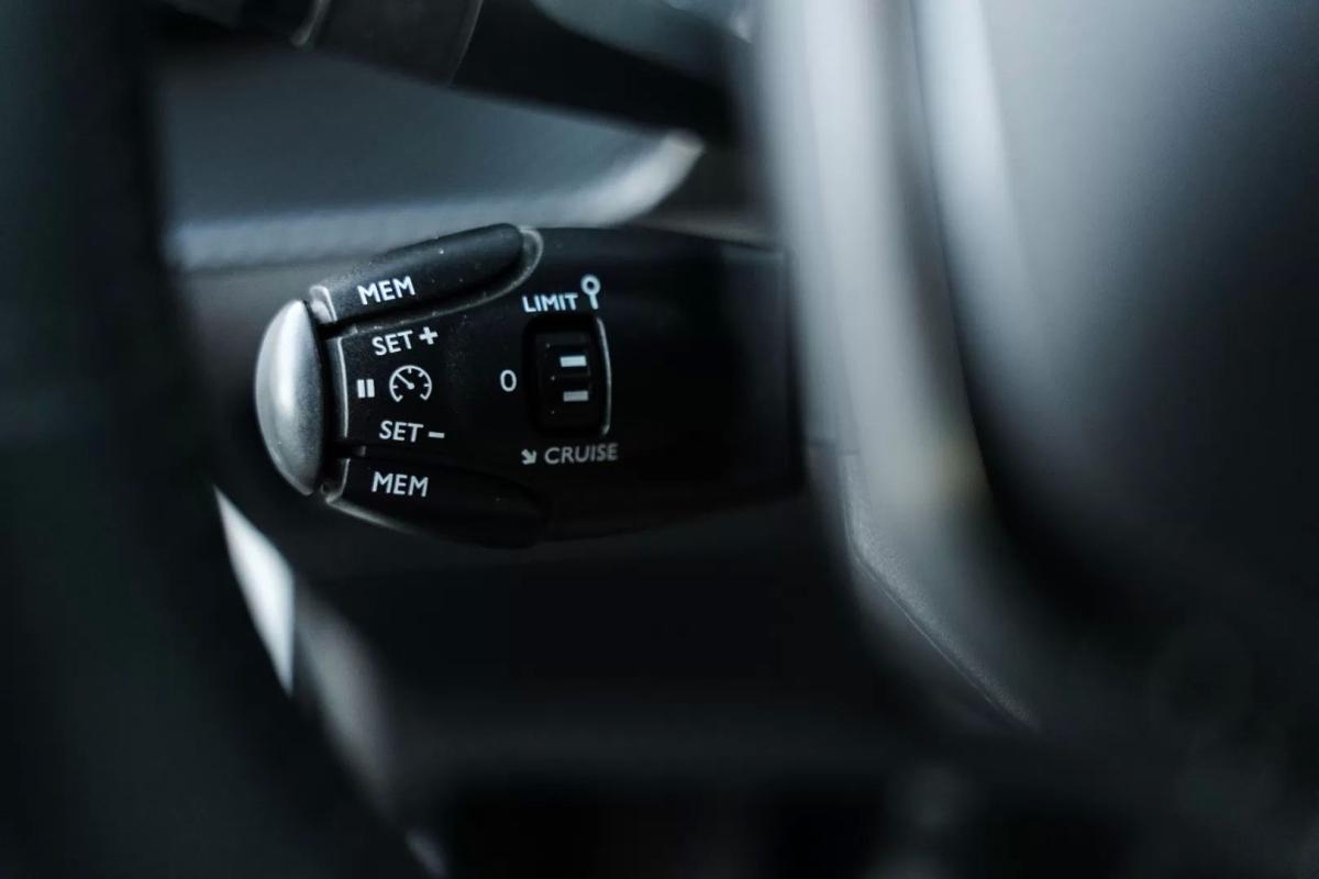 peugeot-208-2021-diesel-1499cc