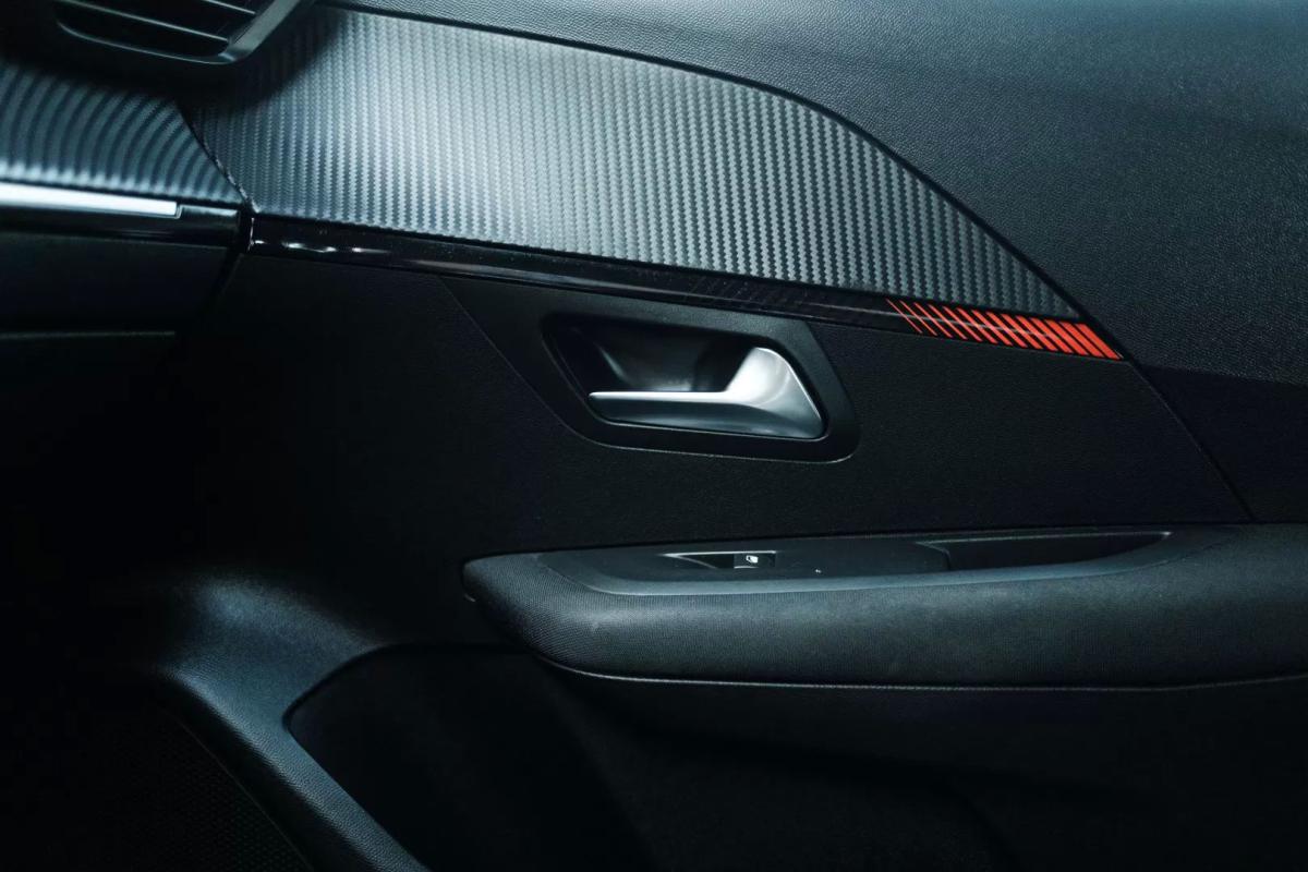 peugeot-208-2021-diesel-1499cc