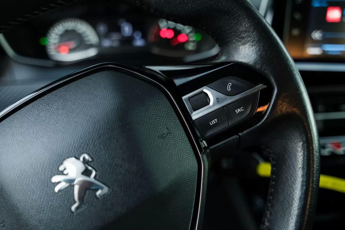 peugeot-208-2021-diesel-1499cc