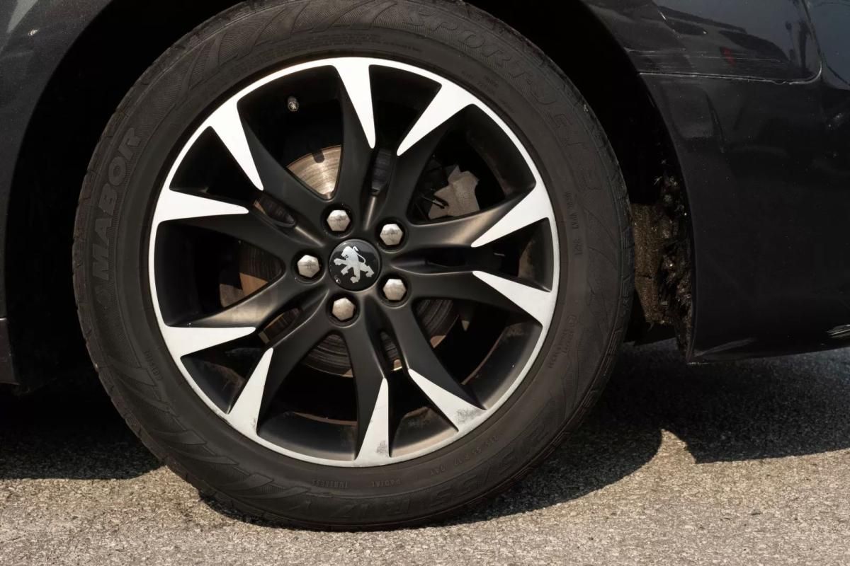 peugeot-508-2014-diesel-1560cc