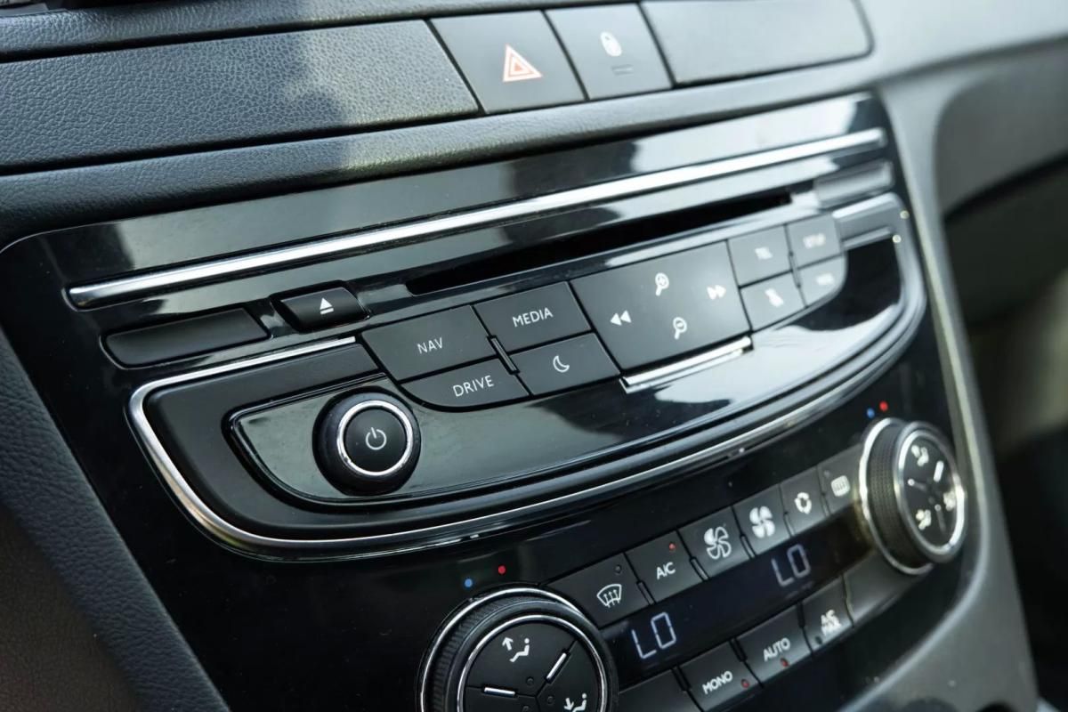 peugeot-508-2014-diesel-1560cc