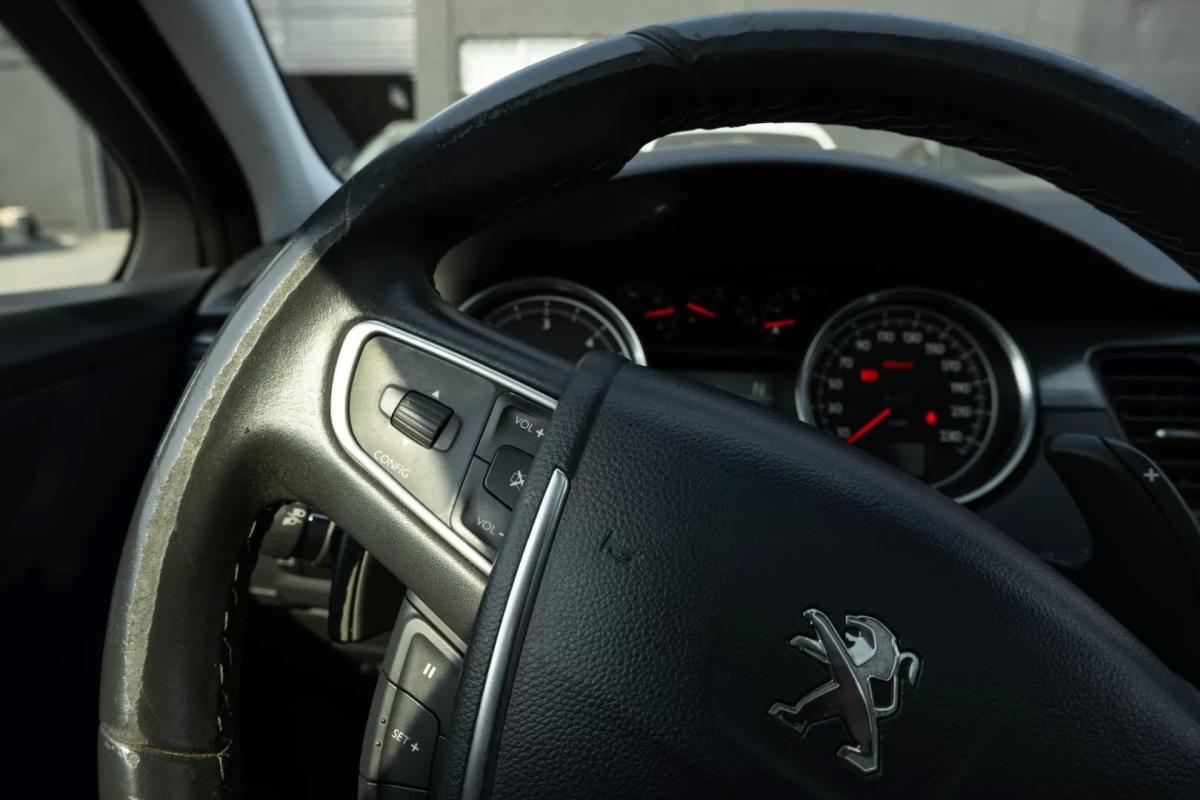 peugeot-508-2014-diesel-1560cc