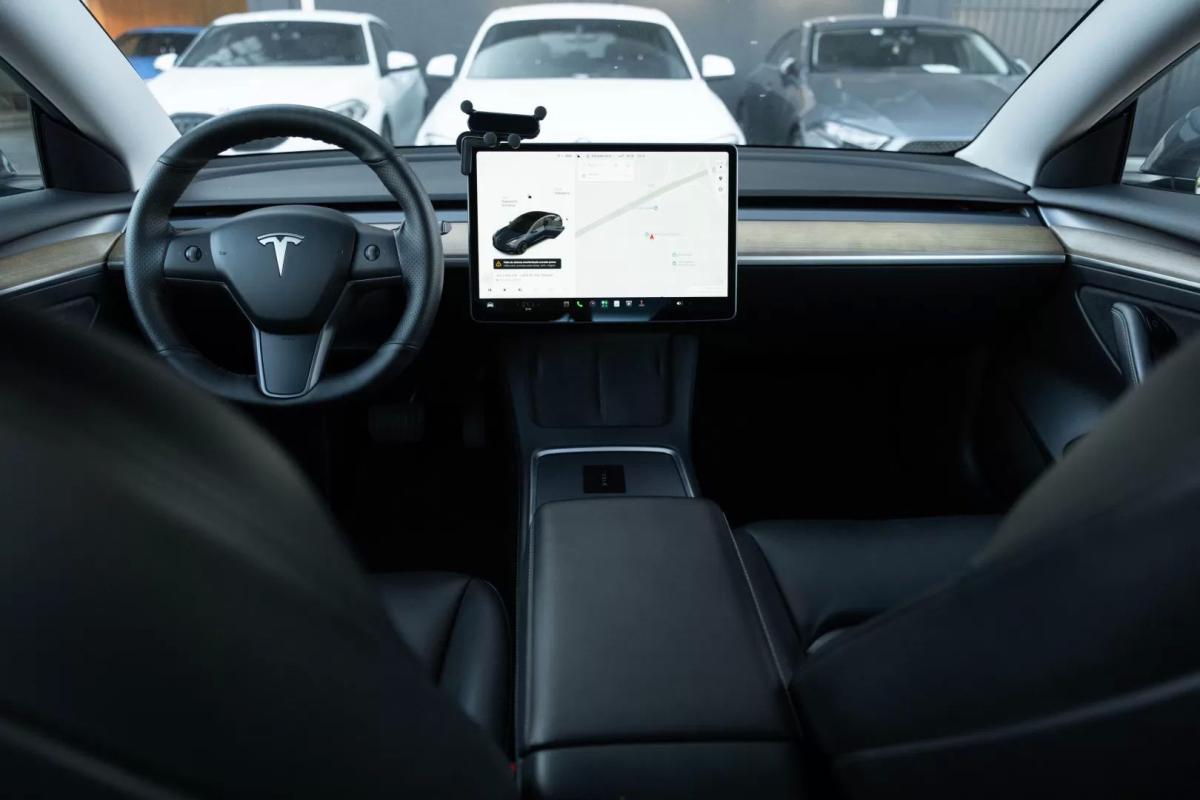 tesla-model-3-2021-eletrico-0cc