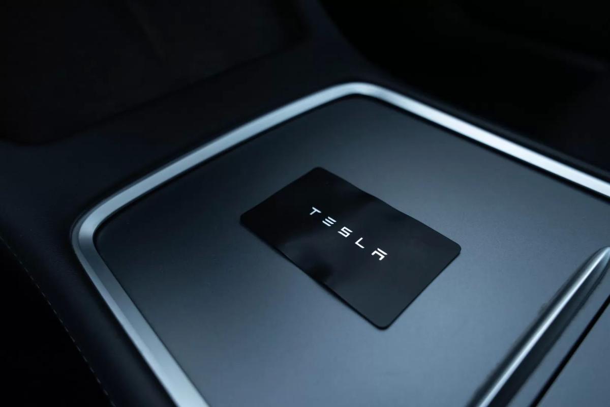 tesla-model-3-2021-eletrico-0cc
