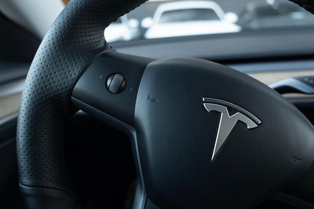 tesla-model-3-2021-eletrico-0cc