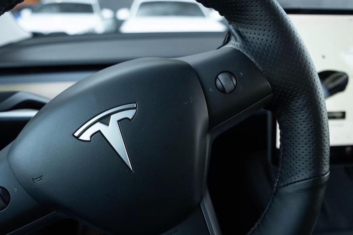 tesla-model-3-2021-eletrico-0cc