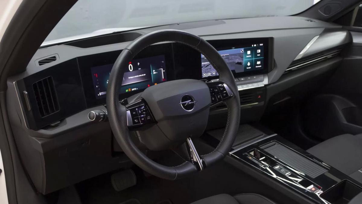 opel-astra-2025-gasolina-1199cc