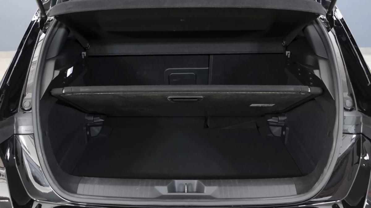 opel-astra-2024-diesel-1499cc