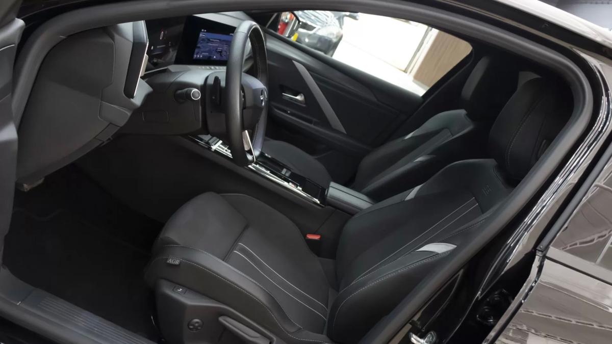 opel-astra-2024-diesel-1499cc