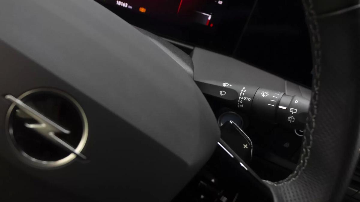 opel-astra-2024-diesel-1499cc