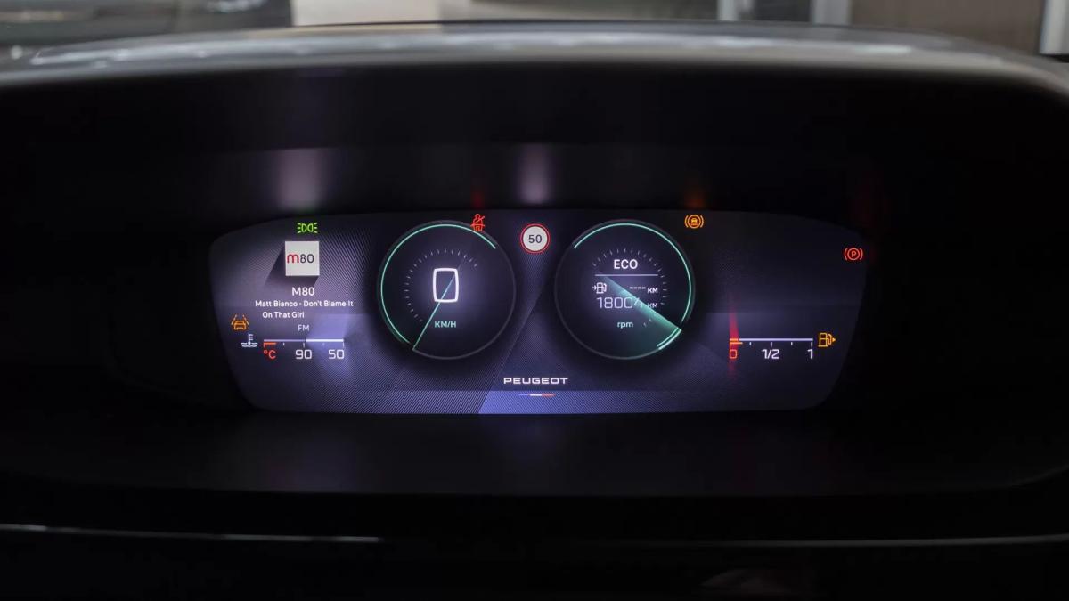 peugeot-308-sw-2024-gasolina-1199cc