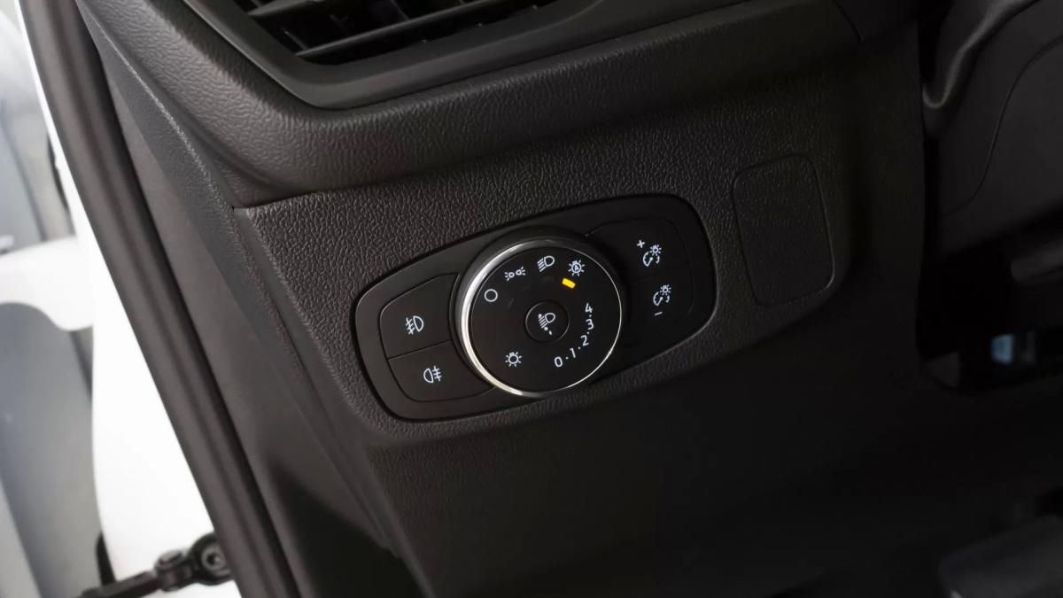 ford-focus-2024-gasolina-998cc