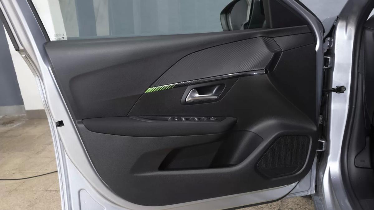 peugeot-208-2024-gasolina-1199cc