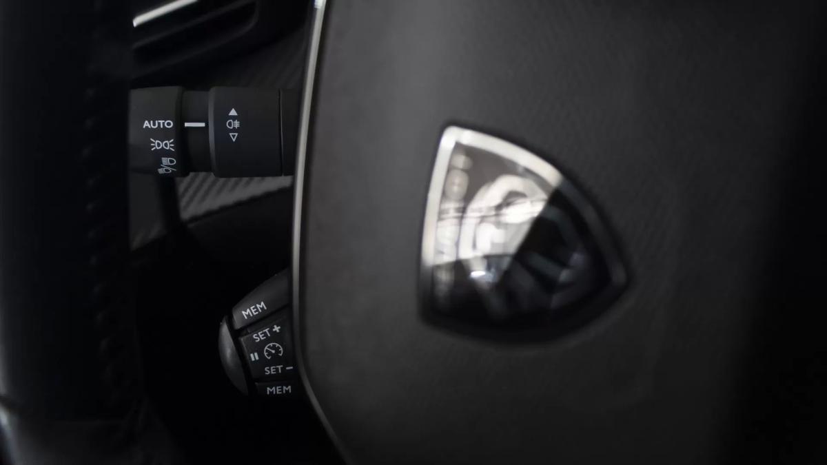 peugeot-208-2024-gasolina-1199cc