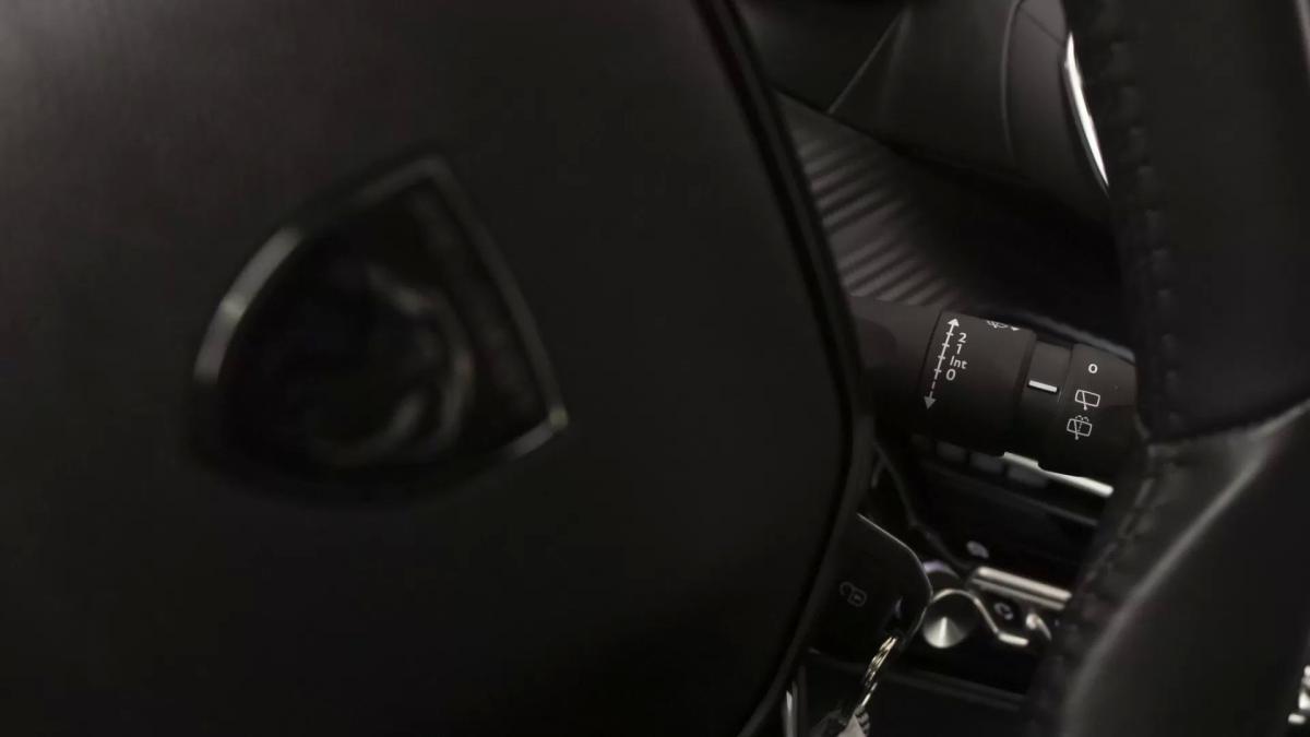 peugeot-208-2024-gasolina-1199cc