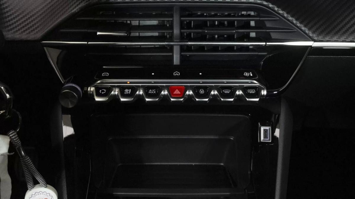 peugeot-208-2024-gasolina-1199cc
