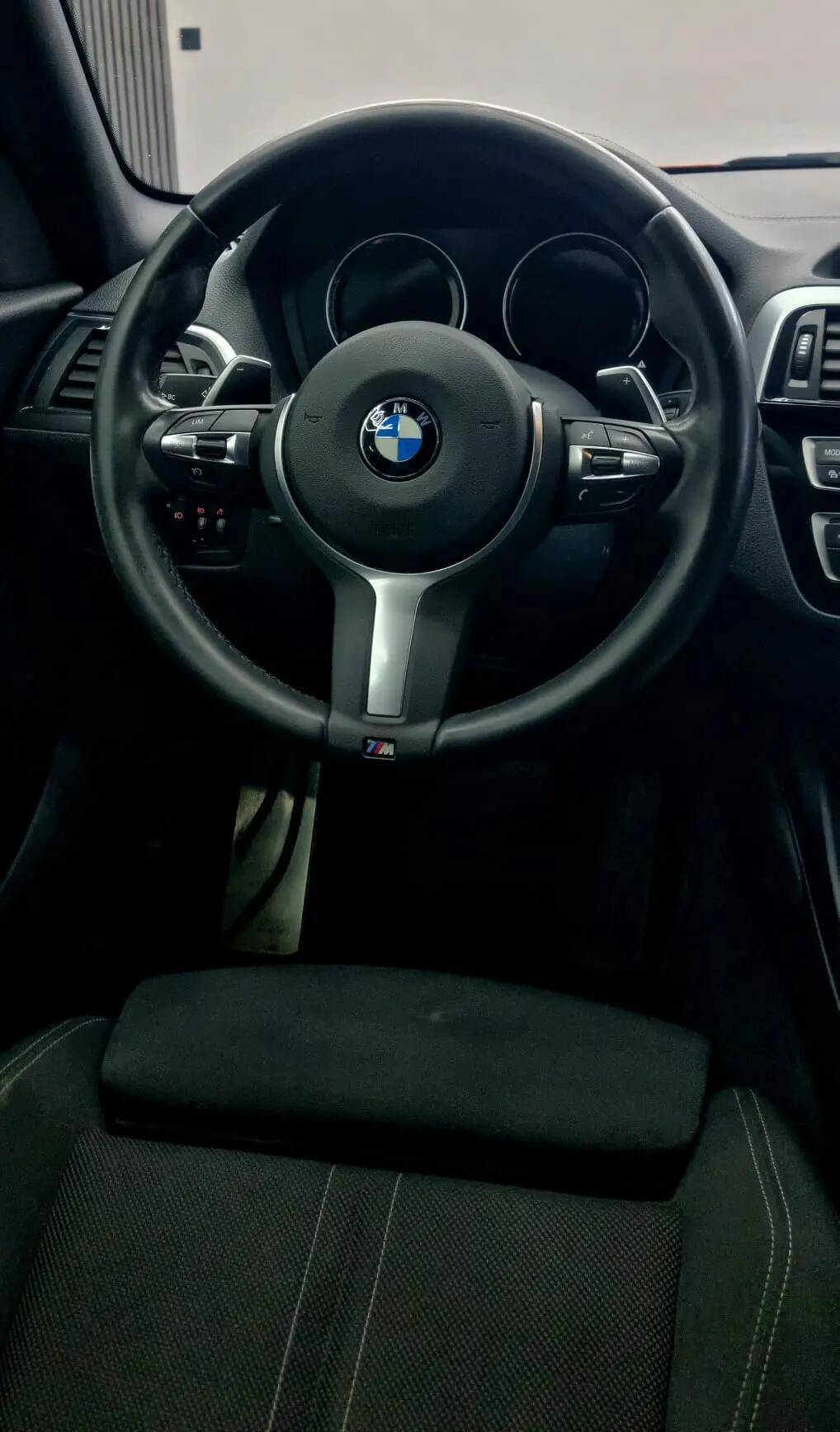 bmw-serie-1-120-2019-diesel-1995cc