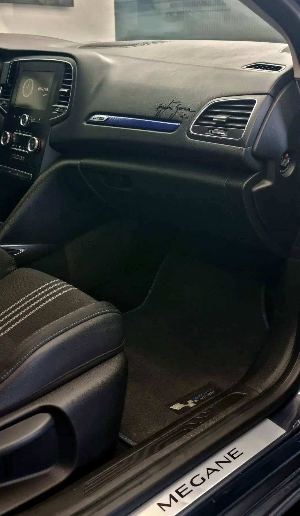 renault-megane-2017-diesel-1598cc