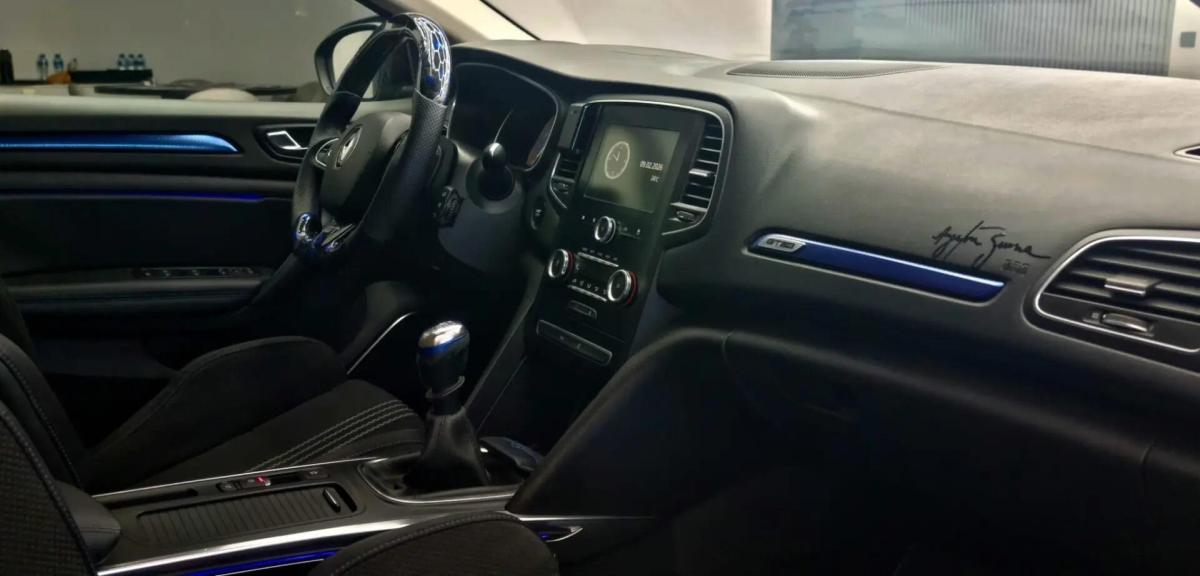 renault-megane-2017-diesel-1598cc