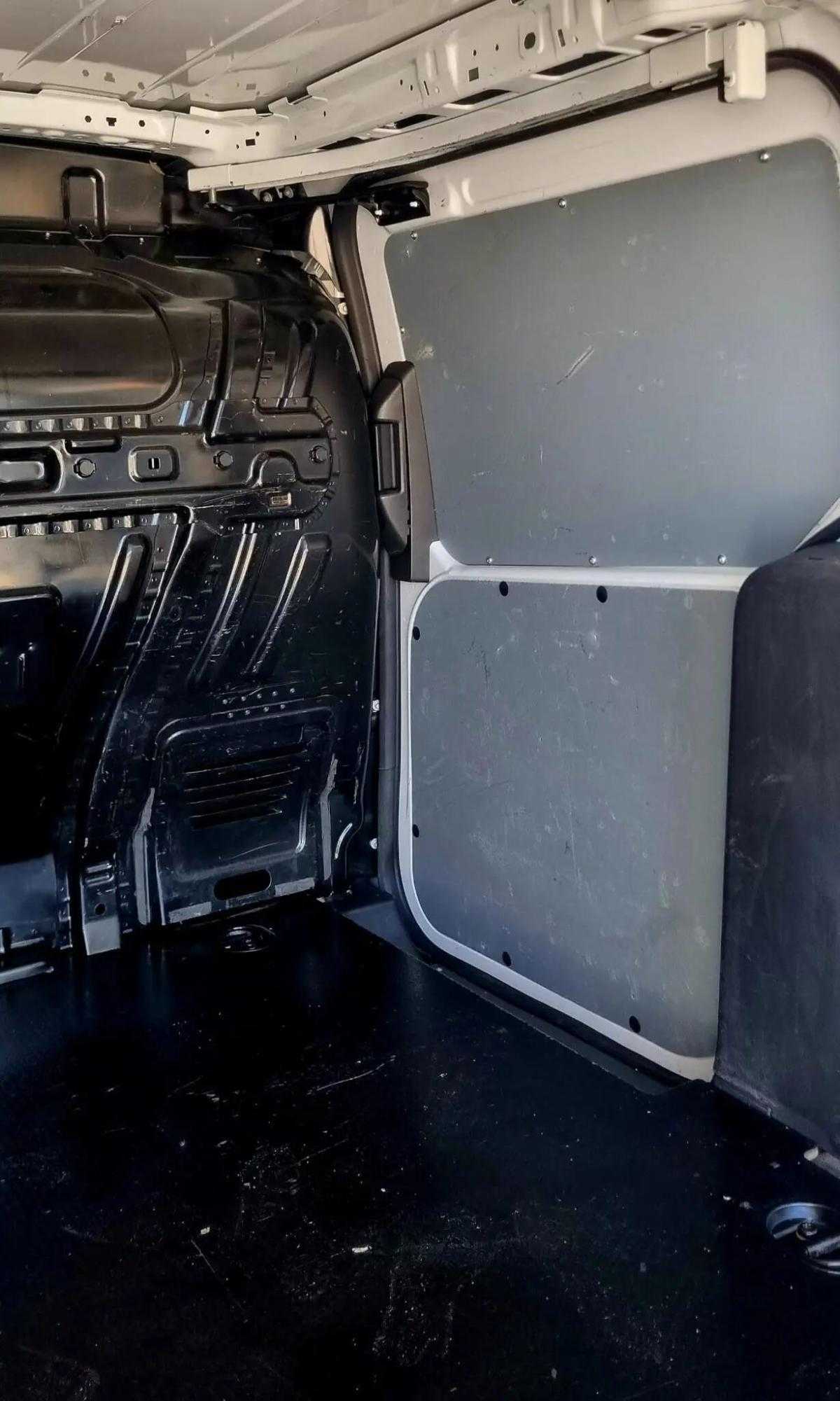 ford-transit-connect-2015-diesel-1560cc