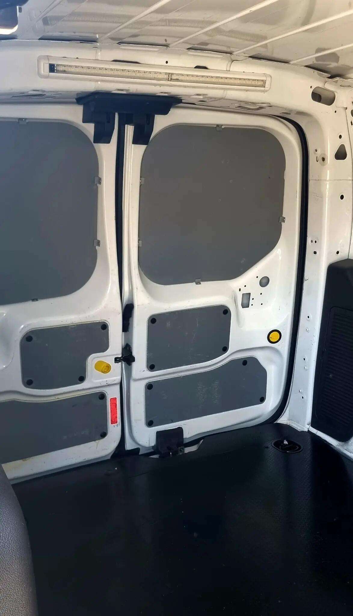 ford-transit-connect-2015-diesel-1560cc