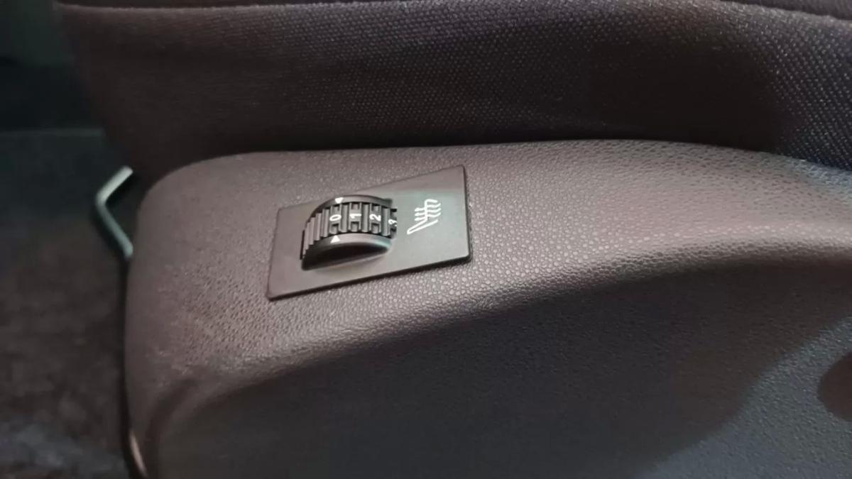 peugeot-208-2016-gasolina-1199cc