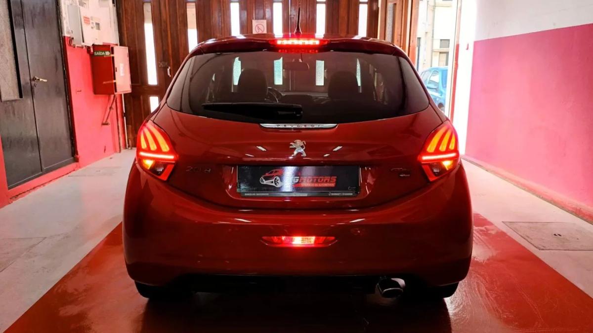 peugeot-208-2016-gasolina-1199cc