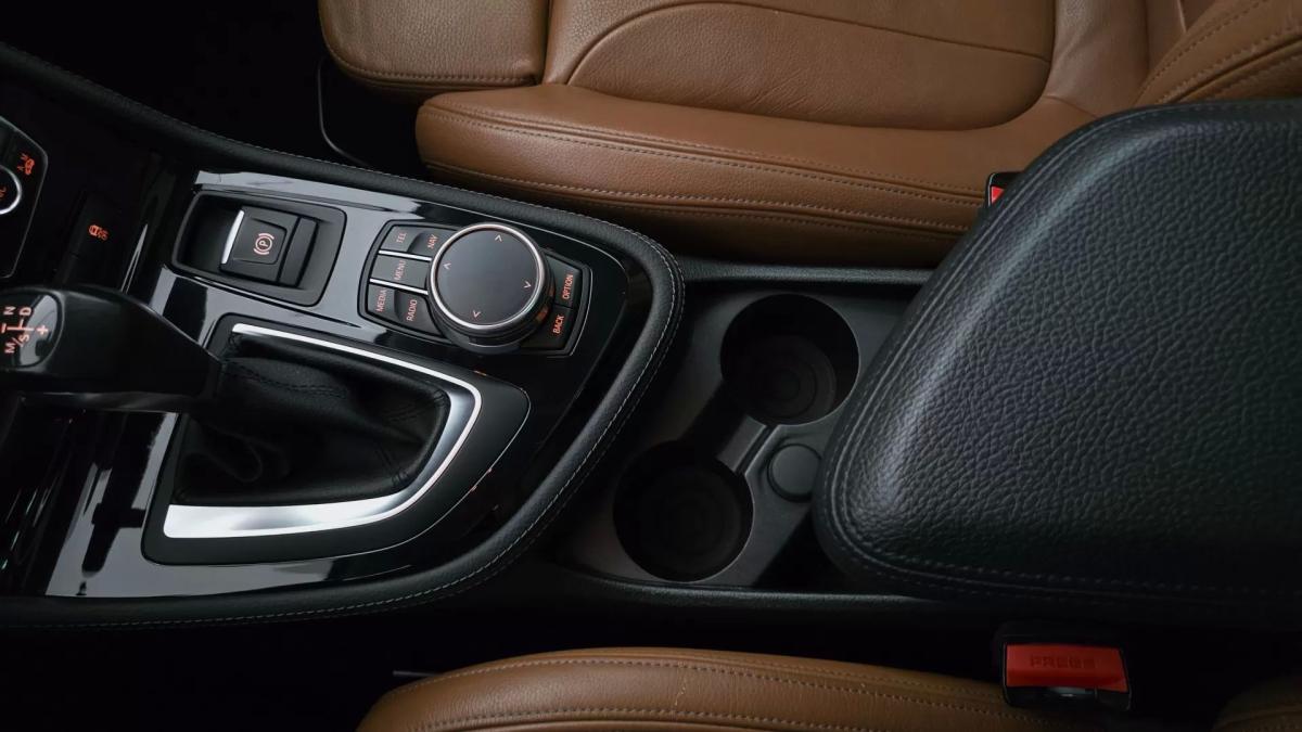 bmw-serie-2-2017-diesel-1496cc