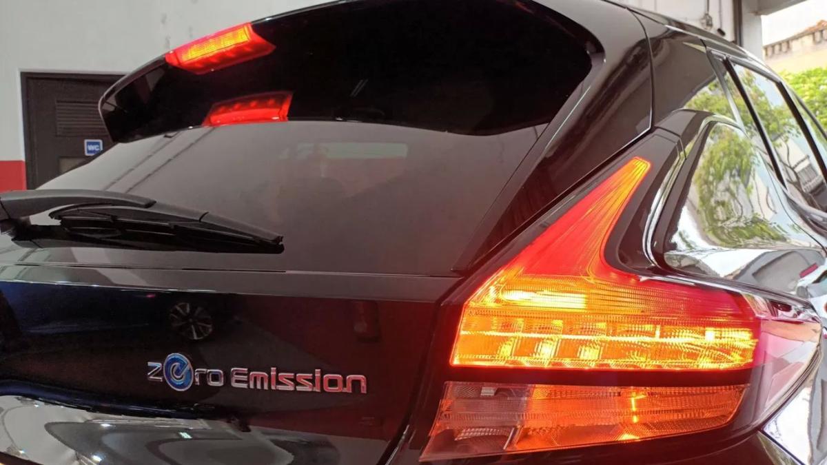nissan-leaf-2020-eletrico-200cc