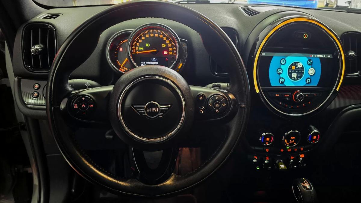 mini-countryman-2018-hibrido-1499cc