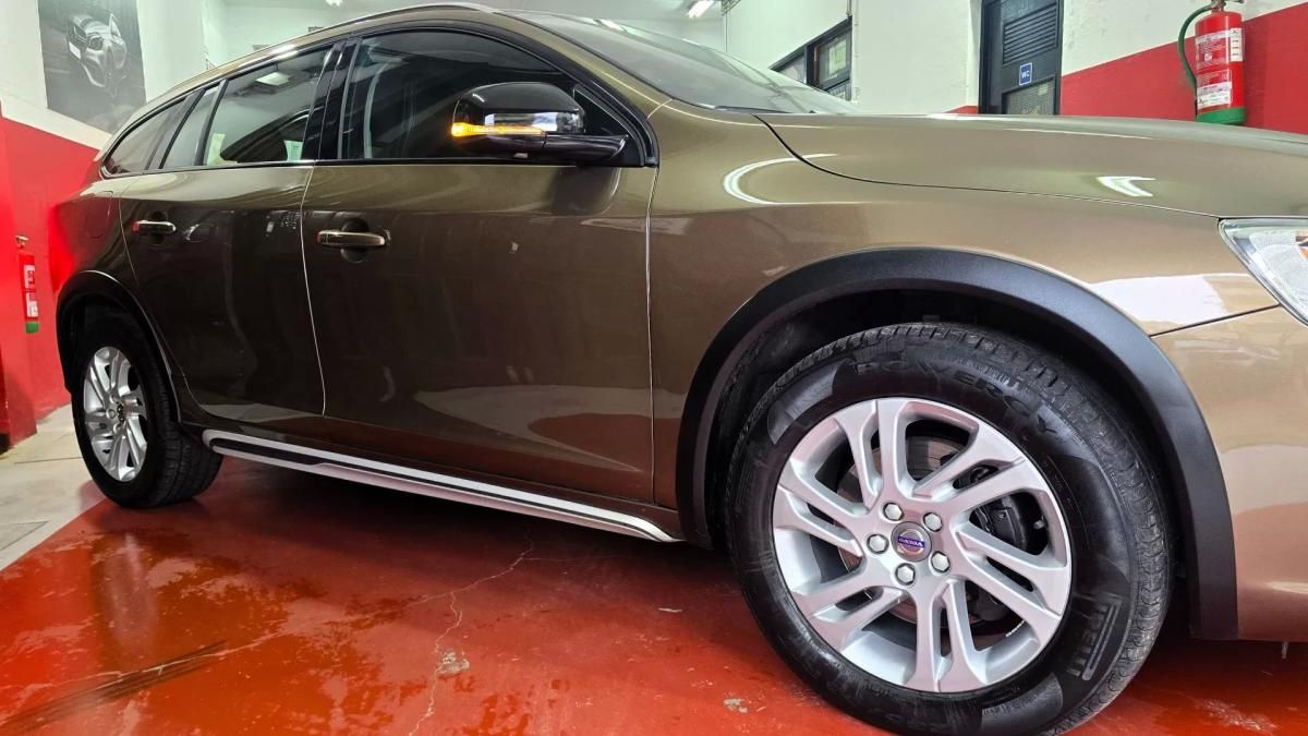 volvo-v60-cross-country-2016-diesel-1969cc